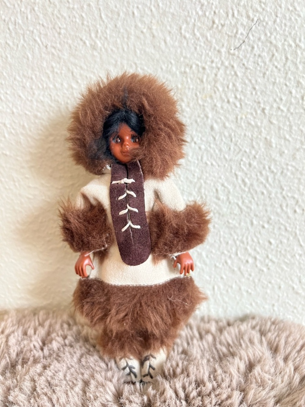 Vintage Inuit Folk Doll | Traditional Outfit